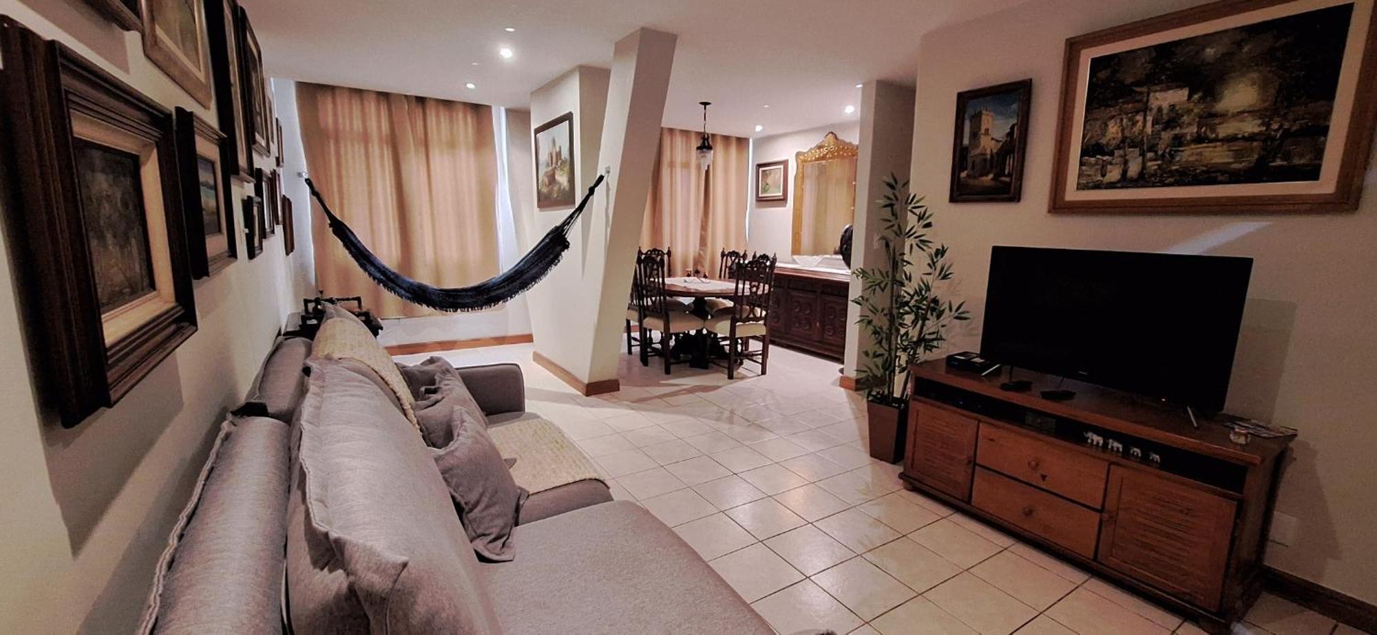 Sua Casa No Rio-copacabana 2 Quartos Com Garagem